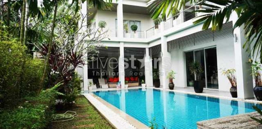 Casa de 4 dormitorios en Phuket, Tailandia № 67010