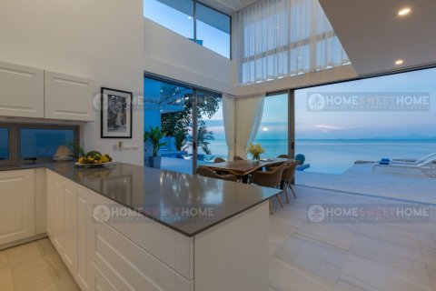 Chalet de 3 dormitorios en Ko Samui, Tailandia № 180261 - foto 9