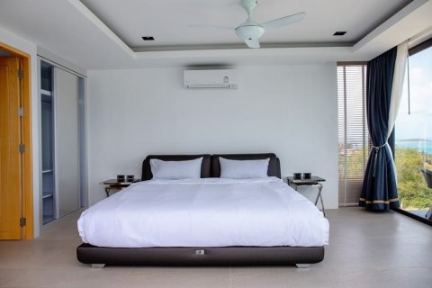 Chalet de 3 dormitorios en Chaweng Beach, Ko Samui, Tailandia № 180260 - foto 14