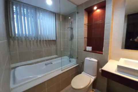 Condominio de 2 dormitorios en Watthana, Bangkok, Tailandia № 138811 - foto 5