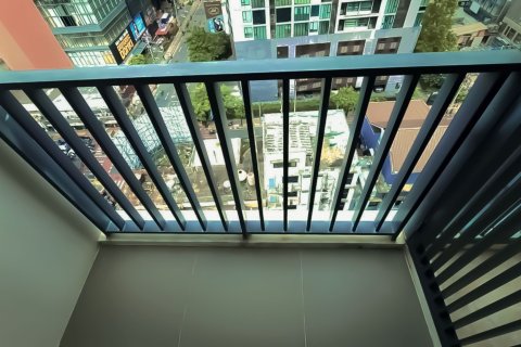 Estudio en el condominio en Watthana, Bangkok, Tailandia № 173089 - foto 4