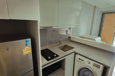 Estudio en el condominio en Watthana, Bangkok, Tailandia № 173089 - foto 3