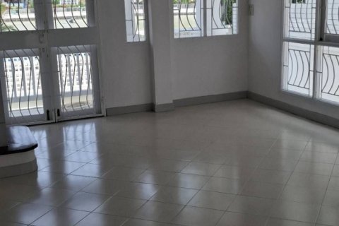 Casa de 3 dormitorios en Khlong Luang, Tailandia № 173095 - foto 14