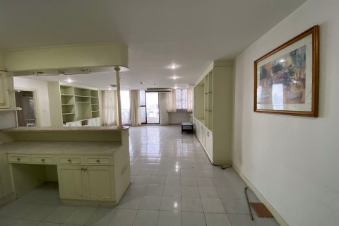 Condominio de 2 dormitorios en Watthana, Bangkok, Tailandia № 71573 - foto 3