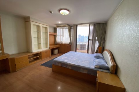 Condo in Watthana, Bangkok, Thailand, 2 bedrooms  № 71575 - photo 5