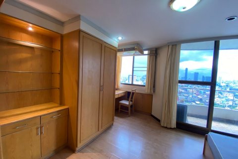 Condominio de 2 dormitorios en Watthana, Bangkok, Tailandia № 71574 - foto 9