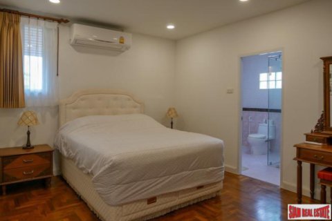 Casa de 3 dormitorios en Phuket, Tailandia № 203227 - foto 4