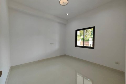 Casa de 3 dormitorios en Bang Lamung, Tailandia № 117206 - foto 12