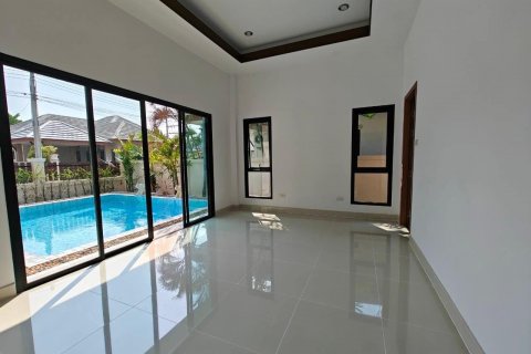 Casa de 3 dormitorios en Bang Lamung, Tailandia № 117206 - foto 8