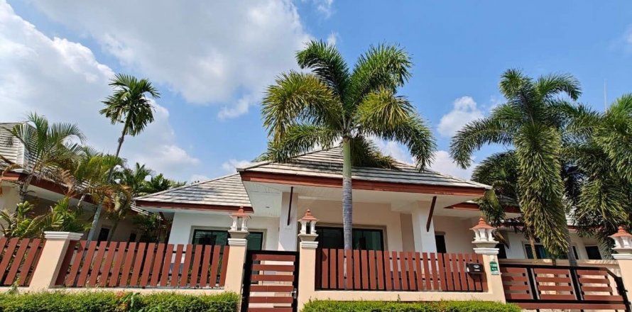 Casa de 3 dormitorios en Bang Lamung, Tailandia № 117206