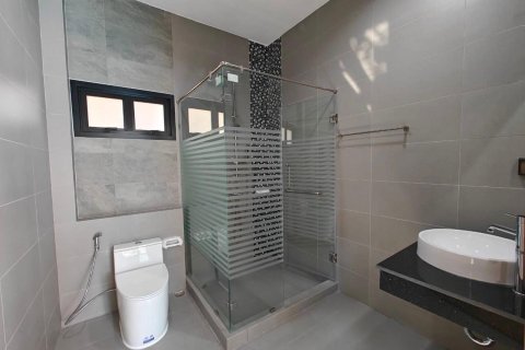 Casa de 3 dormitorios en Bang Lamung, Tailandia № 117206 - foto 15