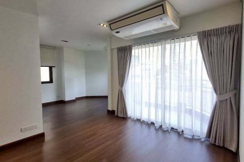Condo in Bang Rak, Bangkok, Thailand, 2 bedrooms № 171792