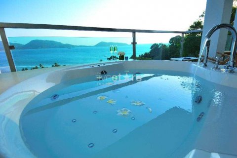 Condo in Phuket, Thailand, 2 bedrooms  № 66994