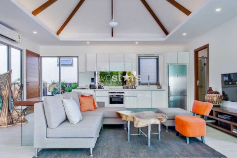 Casa de 3 dormitorios en Phuket, Tailandia № 66989 - foto 3