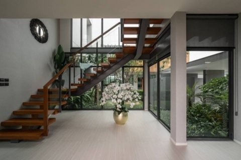 Chalet de 4 dormitorios en Pattaya, Tailandia № 133933 - foto 9