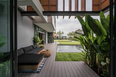 Chalet de 4 dormitorios en Pattaya, Tailandia № 133933 - foto 10