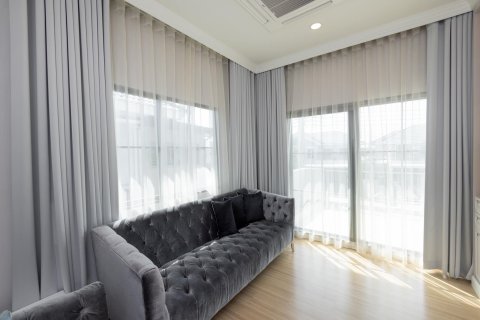 Condominio de 4 dormitorios en Bang Phli Yai, Tailandia № 133927 - foto 4