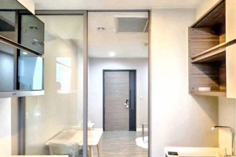 Eigentumswohnung in Bangkok, Thailand, 1 Schlafzimmer № 120424 - Foto 3