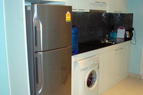 Estudio en el condominio en Pattaya, Tailandia № 204469 - foto 3