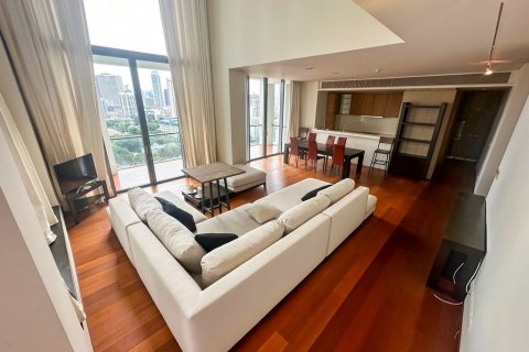 Condominio de 4 dormitorios en Bangkok, Tailandia № 70900 - foto 5