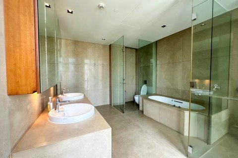 Condominio de 4 dormitorios en Bangkok, Tailandia № 70900 - foto 18