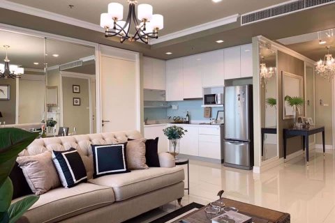 Condominio de 2 dormitorios en Sathon, Bangkok, Tailandia № 48107 - foto 2