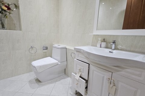Condominio de 4 dormitorios en Watthana, Bangkok, Tailandia № 201236 - foto 16