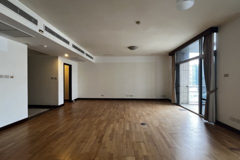 Condominio de 3 dormitorios en Bangkok, Tailandia № 201232 - foto 15
