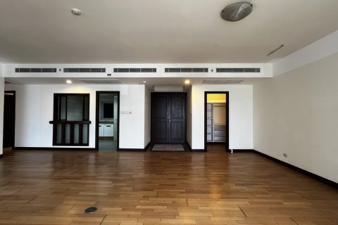 Condominio de 3 dormitorios en Bangkok, Tailandia № 201232 - foto 14