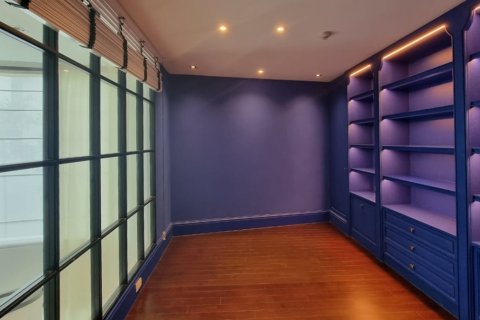 Eigentumswohnung in Sathon, Bangkok, Thailand, 3 Schlafzimmer № 201234 - Foto 15