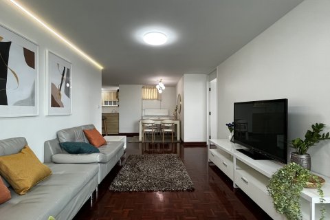 Condominio de 2 dormitorios en Ratchathewi, Bangkok, Tailandia № 201238 - foto 10