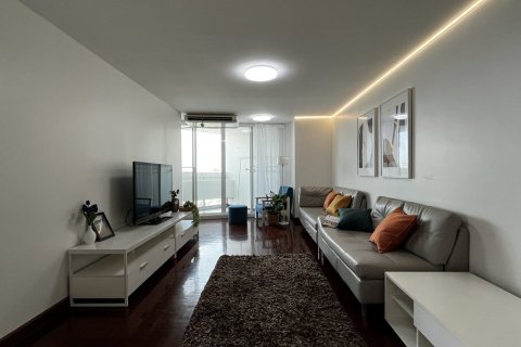 Condominio de 2 dormitorios en Ratchathewi, Bangkok, Tailandia № 201238 - foto 9