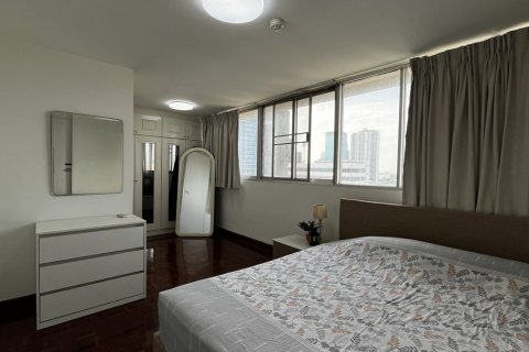 Condominio de 2 dormitorios en Ratchathewi, Bangkok, Tailandia № 201238 - foto 13