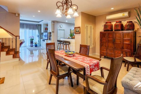 Casa de 5 dormitorios en Chiang Mai, Tailandia № 122796 - foto 19