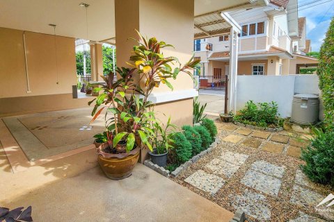 Casa de 5 dormitorios en Chiang Mai, Tailandia № 122796 - foto 29