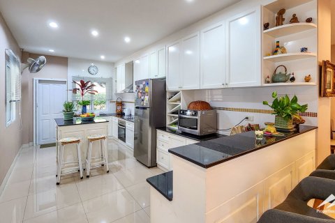 Casa de 5 dormitorios en Chiang Mai, Tailandia № 122796 - foto 21