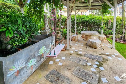 Casa de 5 dormitorios en Chiang Mai, Tailandia № 122796 - foto 11