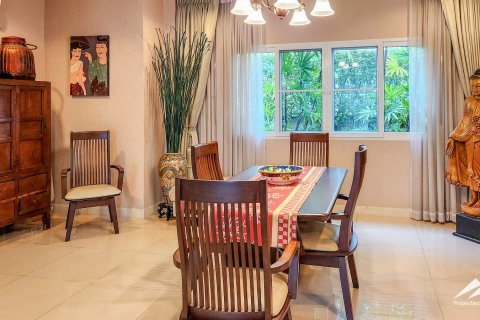 Casa de 5 dormitorios en Chiang Mai, Tailandia № 122796 - foto 18