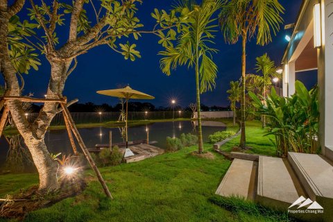 Chalet de 5 dormitorios en Chiang Mai, Tailandia № 122799 - foto 15