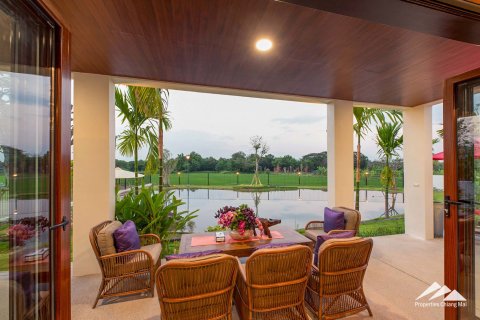 Chalet de 5 dormitorios en Chiang Mai, Tailandia № 122799 - foto 14