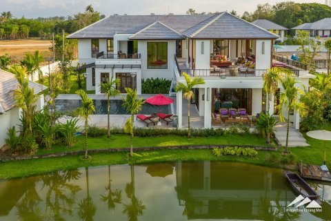 Chalet de 5 dormitorios en Chiang Mai, Tailandia № 122799 - foto 2
