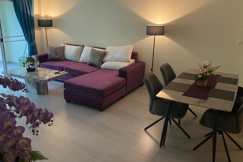 Apartamento de 2 dormitorios en Rawai, Tailandia № 209721 - foto 2