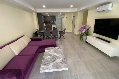 Apartamento de 2 dormitorios en Rawai, Tailandia № 209721 - foto 16