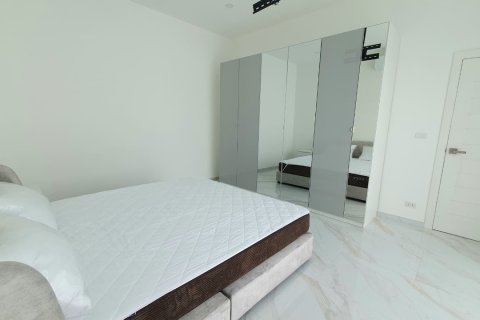 Chalet de 3 dormitorios en Rawai, Tailandia № 209720 - foto 6