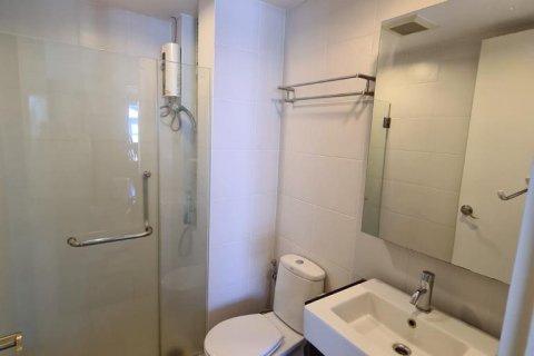 Condominio de 2 dormitorios en Bangkok, Tailandia № 66114 - foto 13