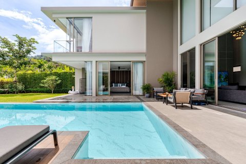Chalet de 4 dormitorios en Phuket, Tailandia № 151160 - foto 11
