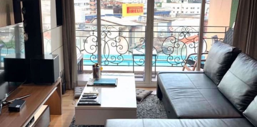 Condominio de 2 dormitorios en Huai Khwang, Bangkok, Tailandia № 47482