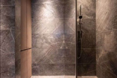 Condominio de 3 dormitorios en Khlong San, Bangkok, Tailandia № 47483 - foto 11