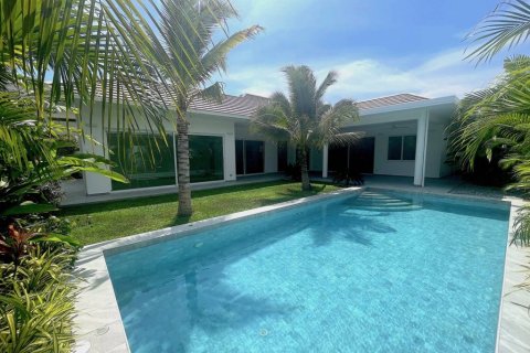 Chalet de 3 dormitorios en Hua Hin, Tailandia № 172868 - foto 2