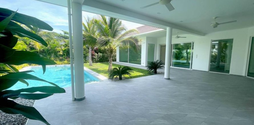 Chalet de 3 dormitorios en Hua Hin, Tailandia № 172868